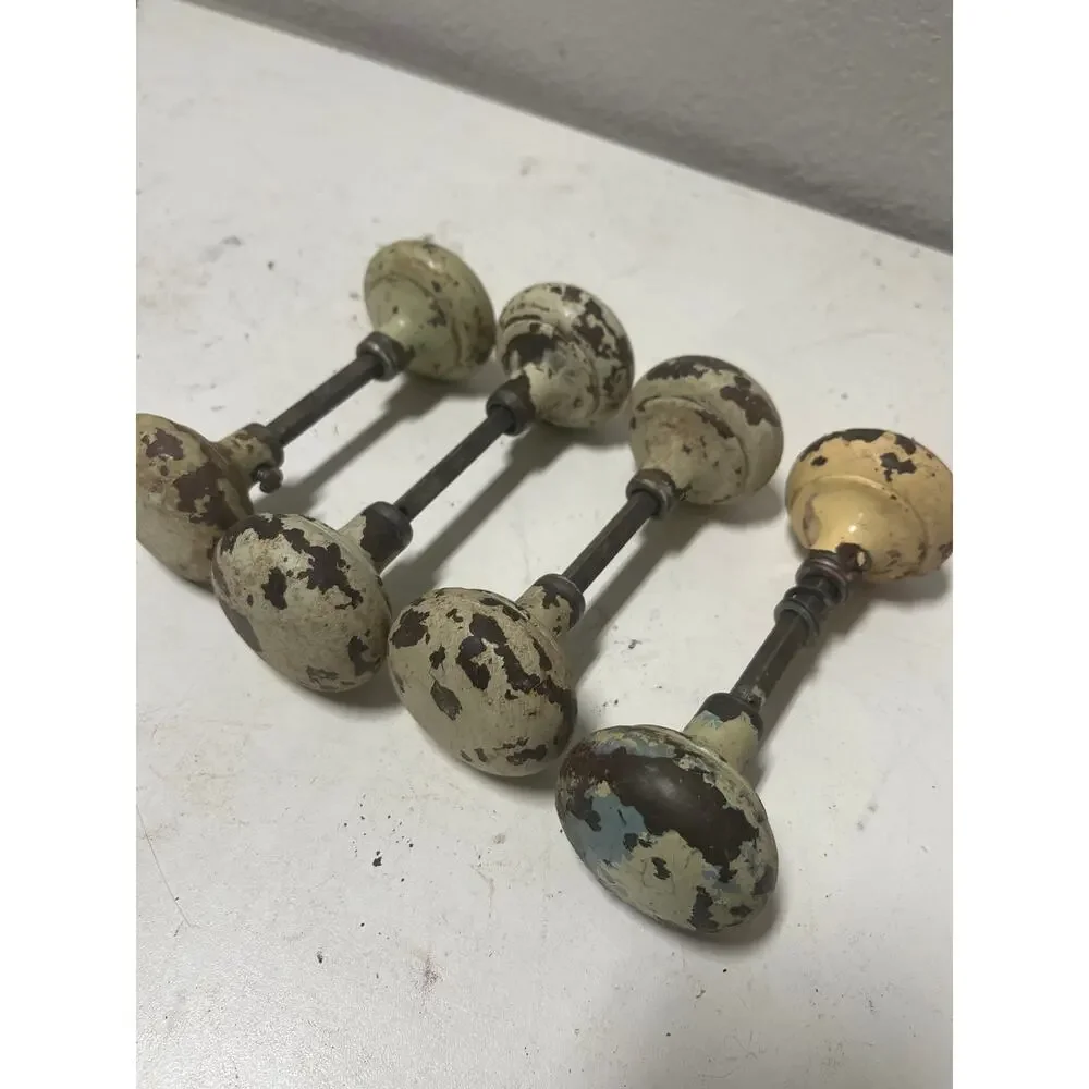 Antique Vintage Set Of 4 Metal Door Knobs Farmhouse Rustic White Decor